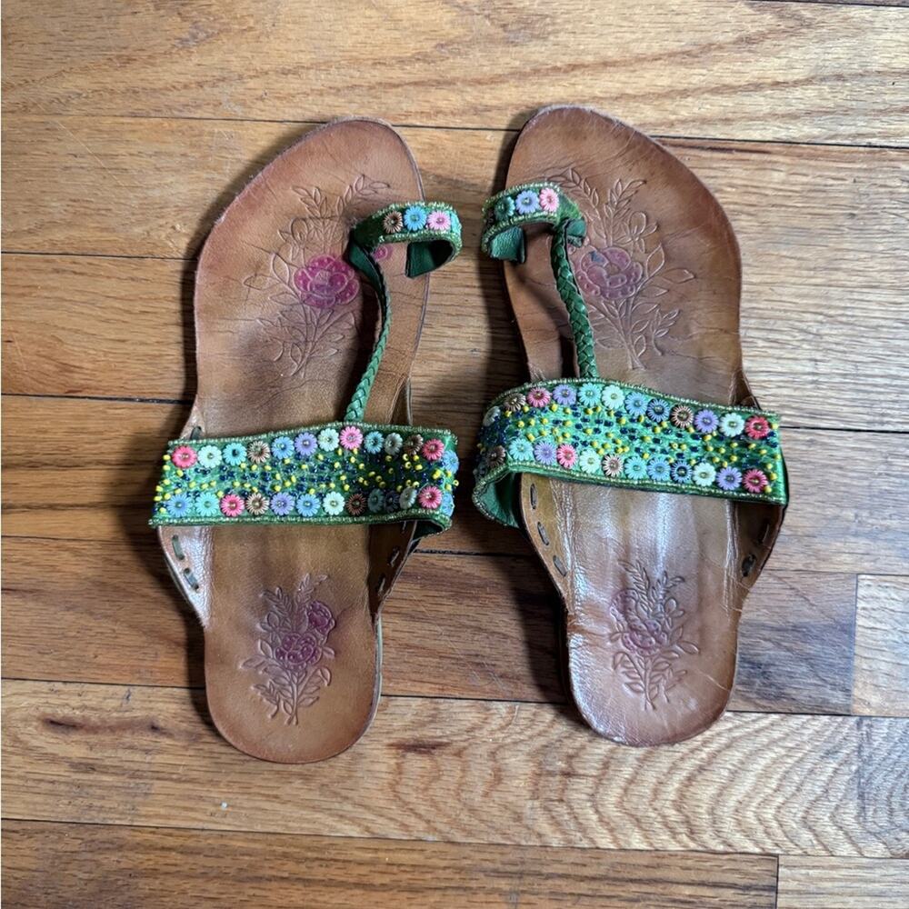 Well Worn Sandals | Beaded Leather Floral Embellished Slides | Size 8